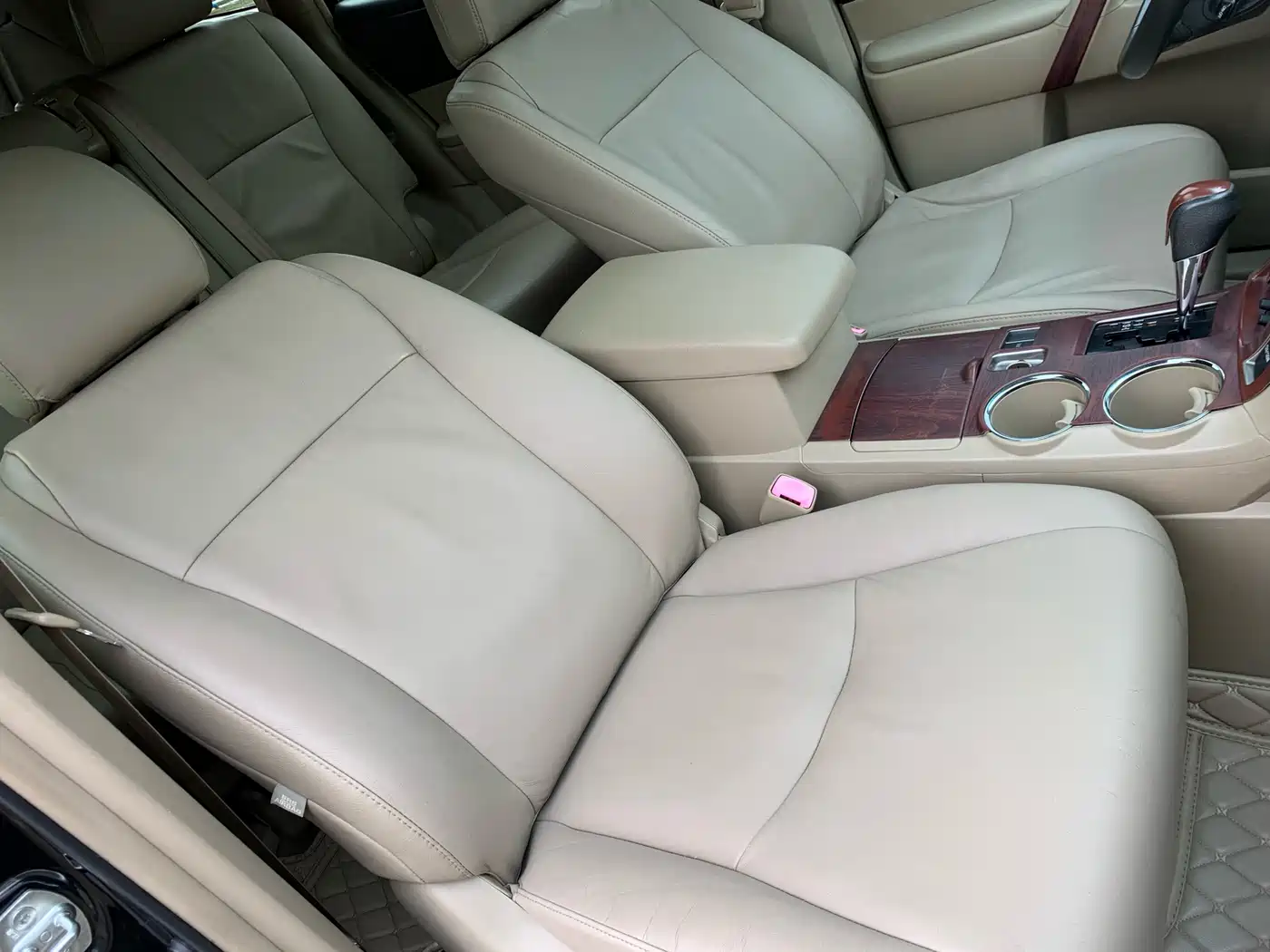 Toyota Highlander 2012 2.7L 2WD 7-Seater Luxury Edition фото 27