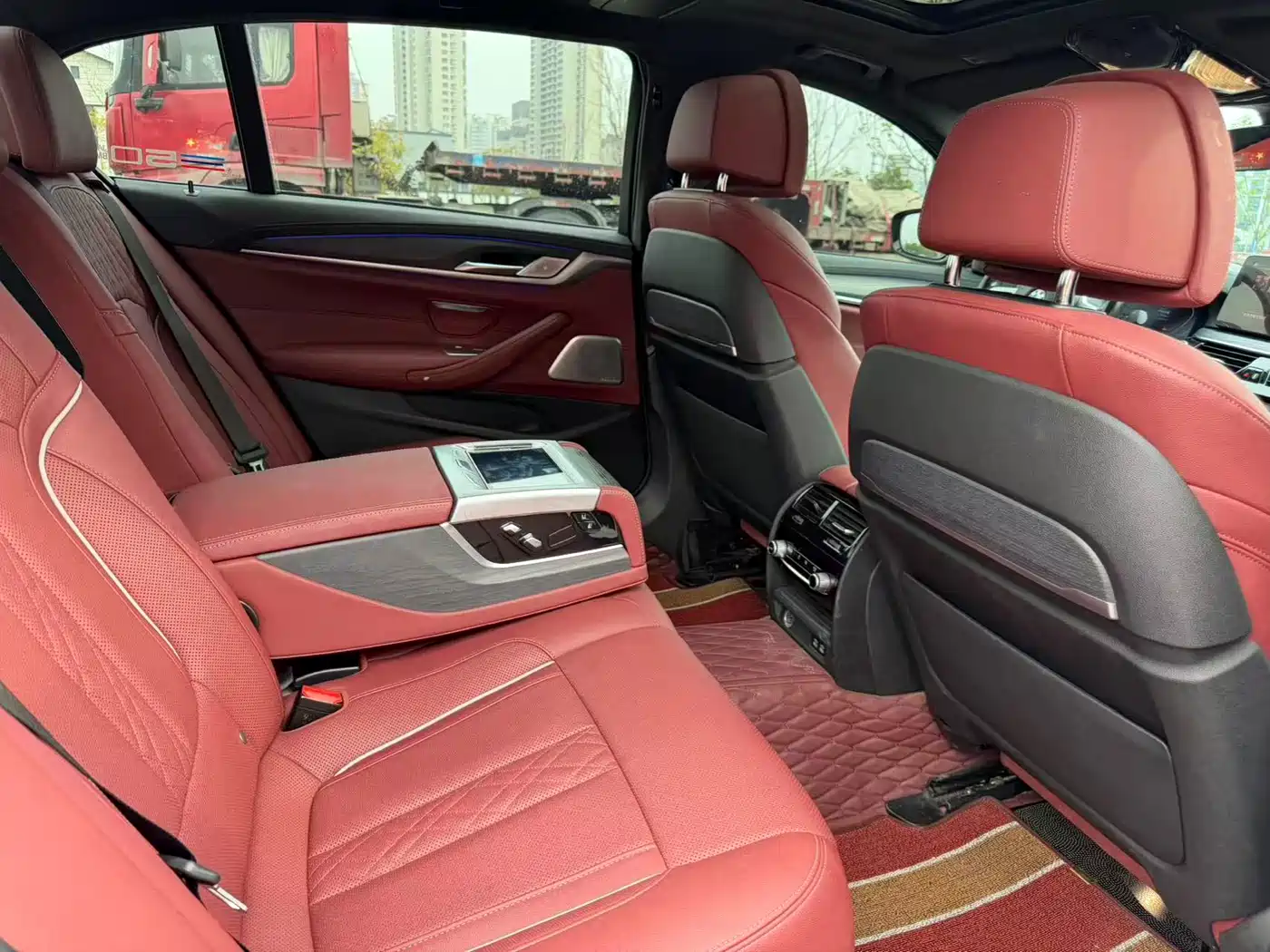 BMW 5 Series 2021 530Li Premium M Sport Package фото 9