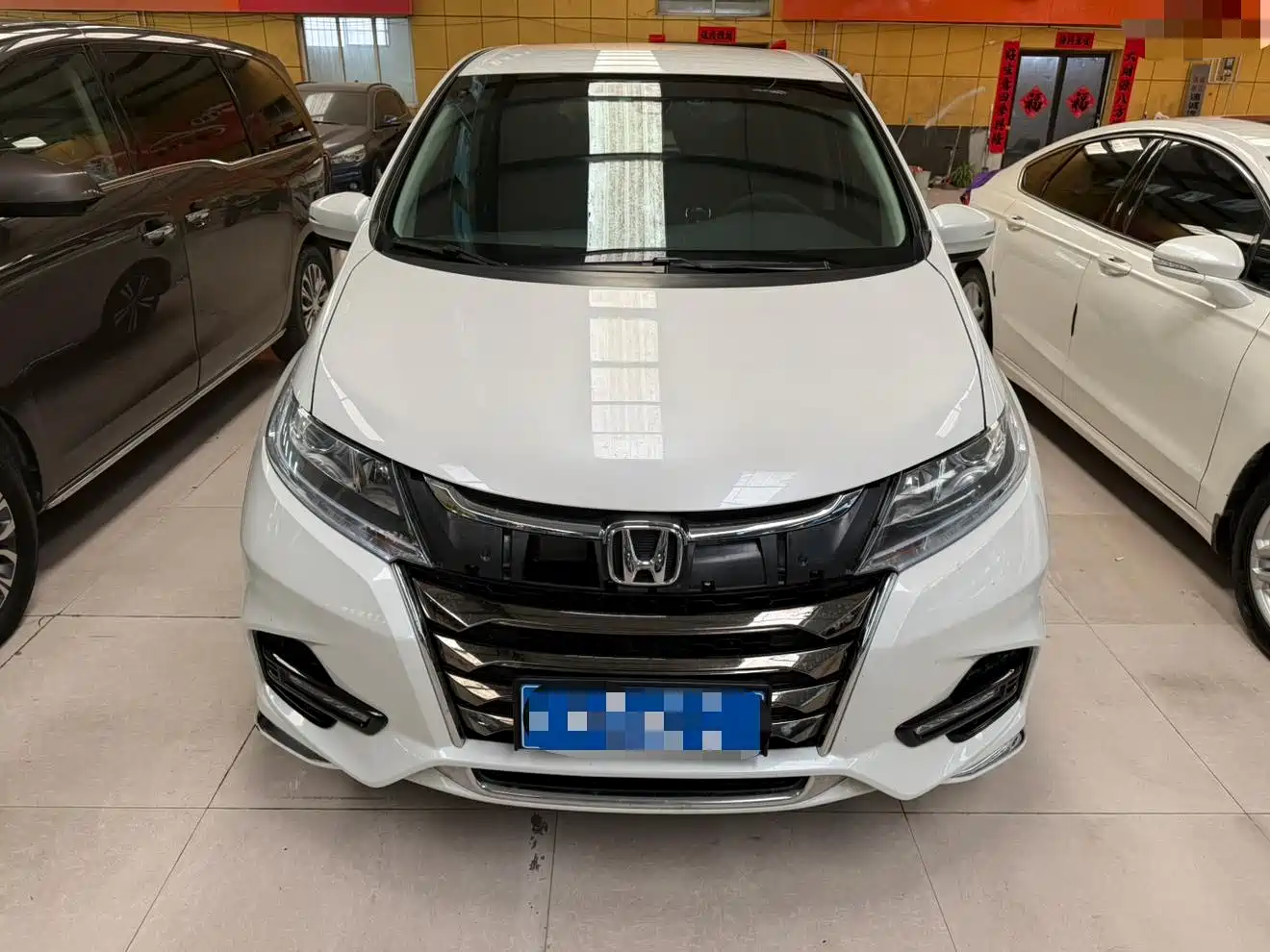 Фото 2 - Honda Odyssey