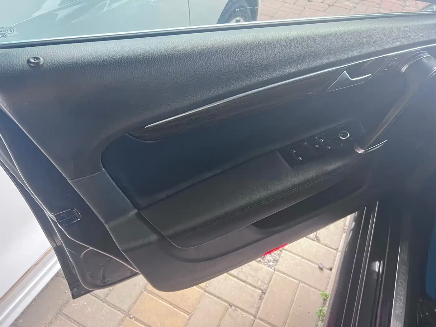 Volkswagen Magotan 2012 2012 Facelift 2.0TSI Premium