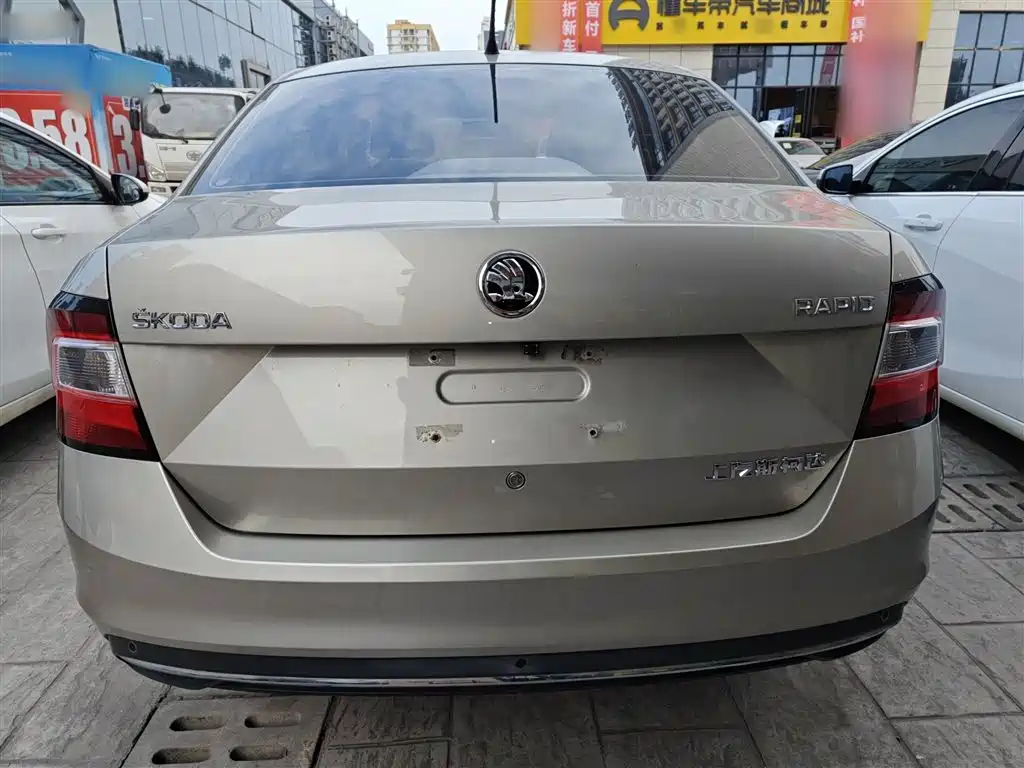 Škoda Rapid 2019 1.5L Automatic Comfort China V фото 6