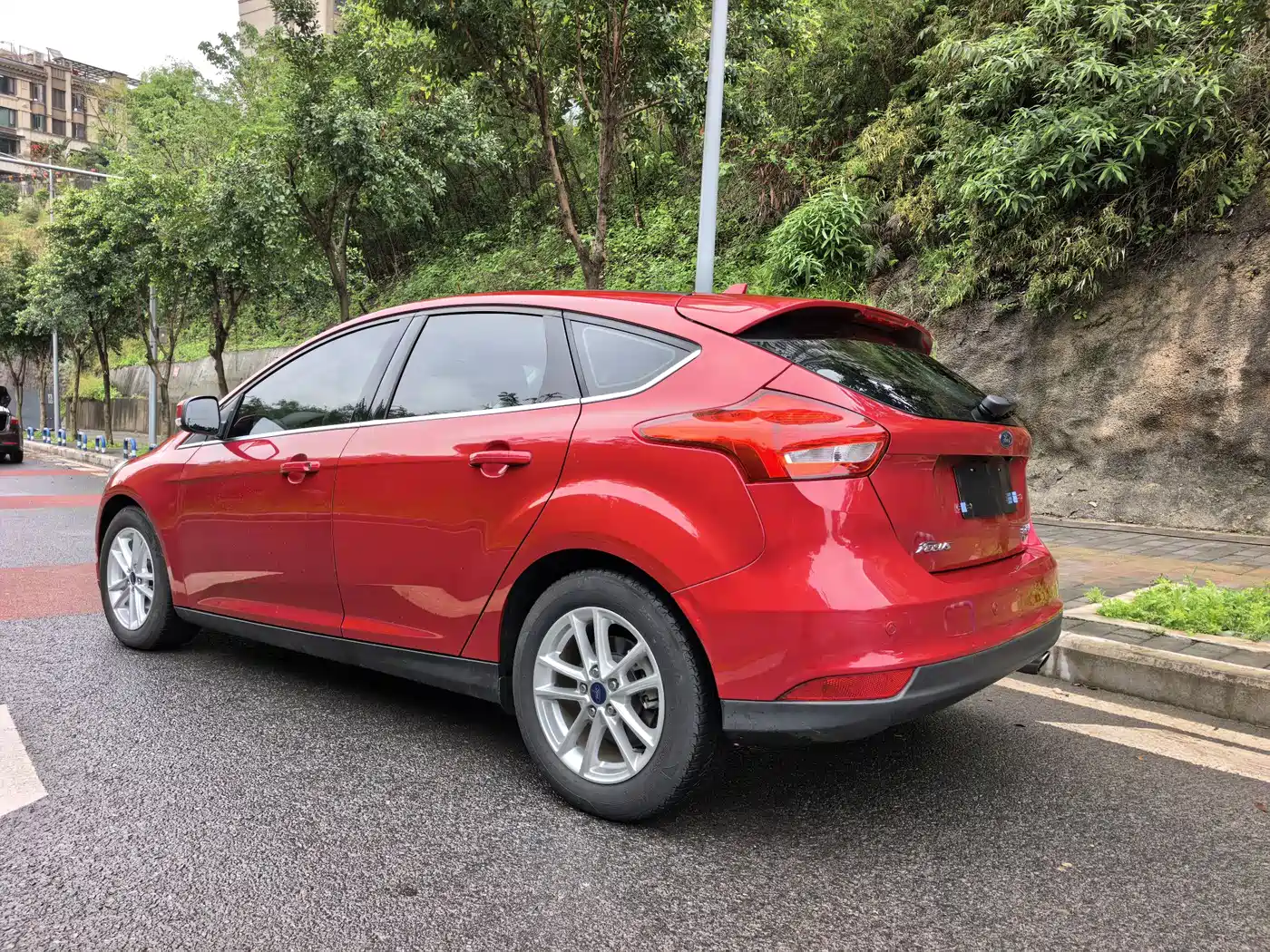 FORD FOX