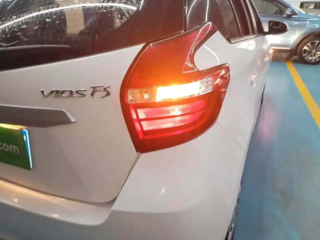 Toyota Vios FS 2017 1.5L CVT Fengchi Edition фото 8