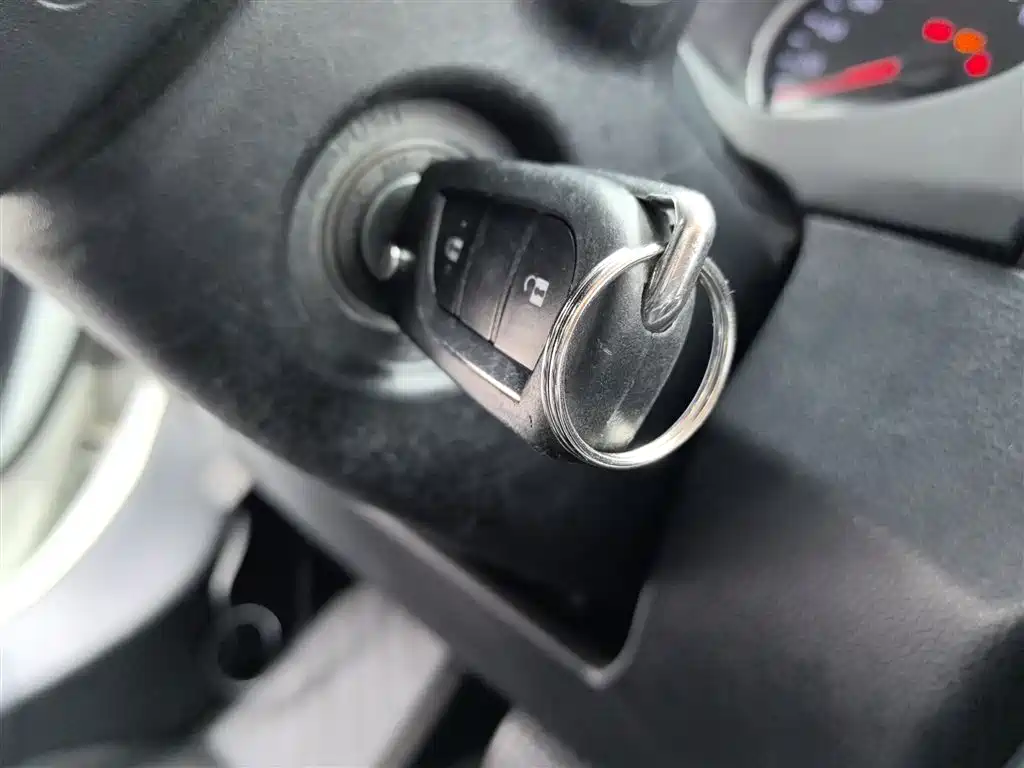 Toyota RAV4 Rongfang 2020 2.0L CVT 2WD Urban Edition фото 17
