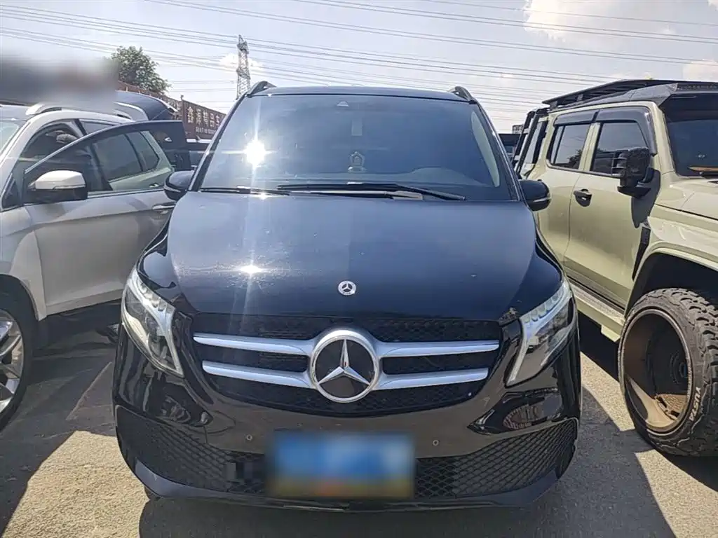 MERCEDES-BENZ V-CLASS