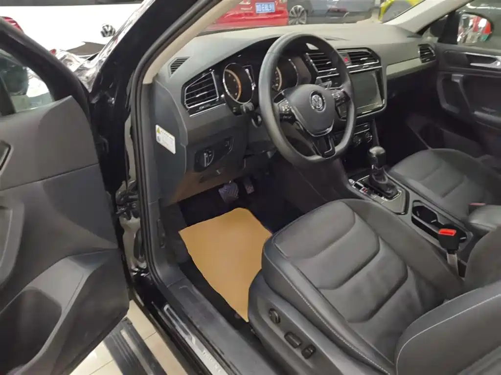 Volkswagen Tiguan L 2020 330TSI Auto 2WD Panorama Comfort China VI фото 16