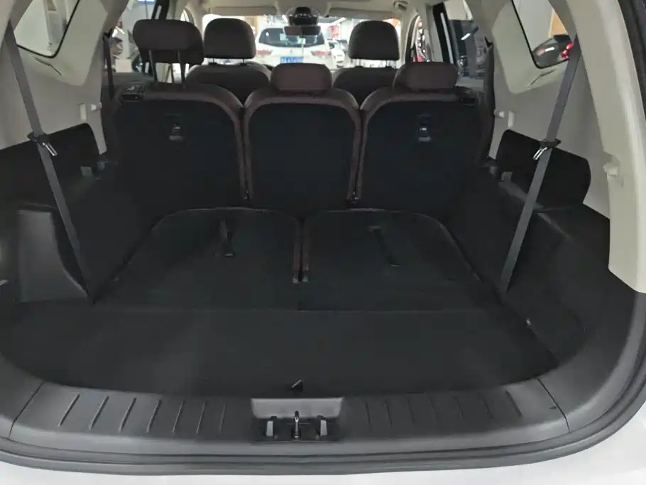 Geely Okavango 2022 2022 Model 1.8TD DCT Flagship 7-Seater