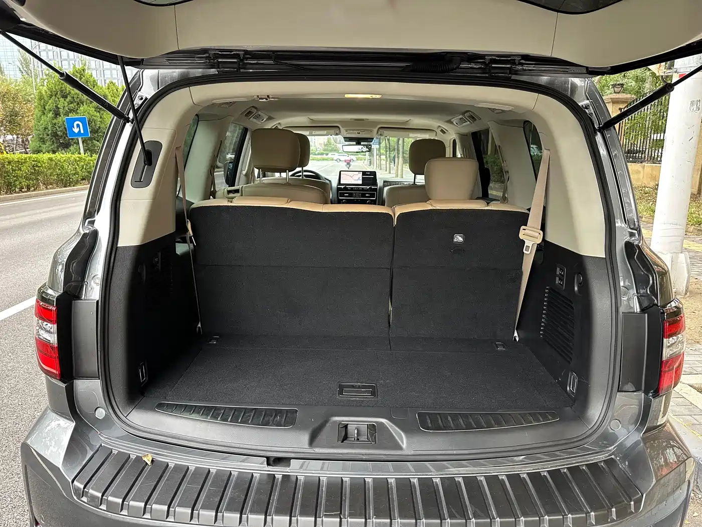 Nissan Patrol 2023 ARMADA 5.6L Armada Flagship Edition фото 17