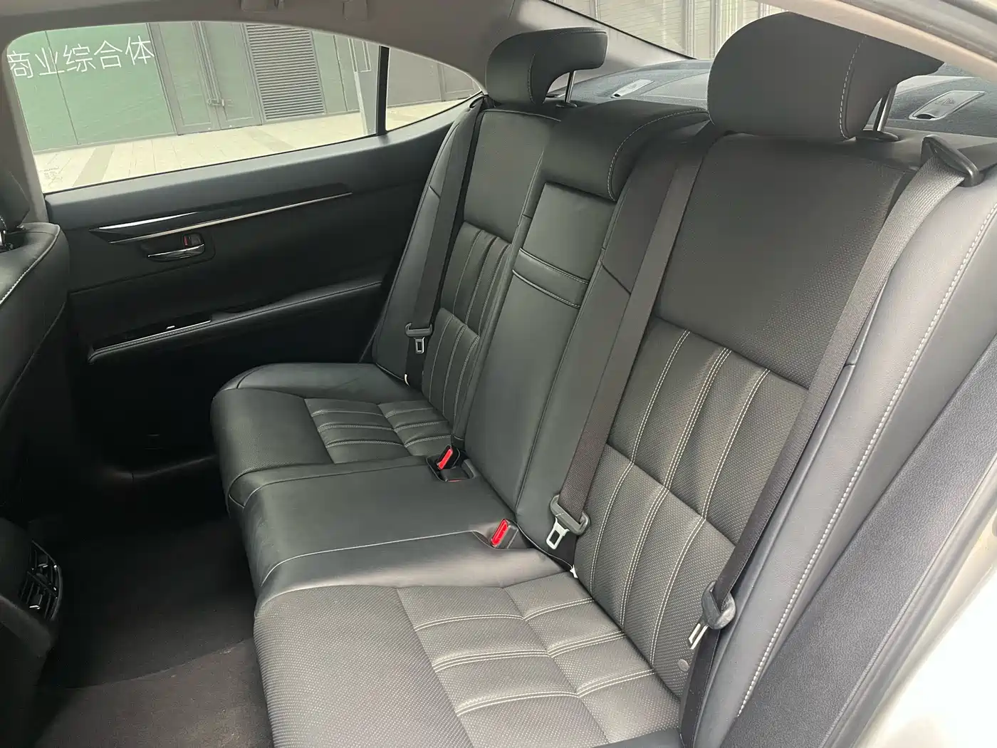Lexus ES 2015 200 Elite Edition фото 19