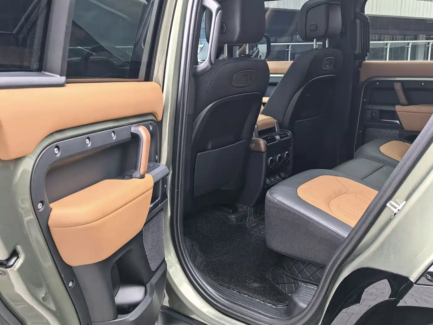 LAND ROVER GUARD