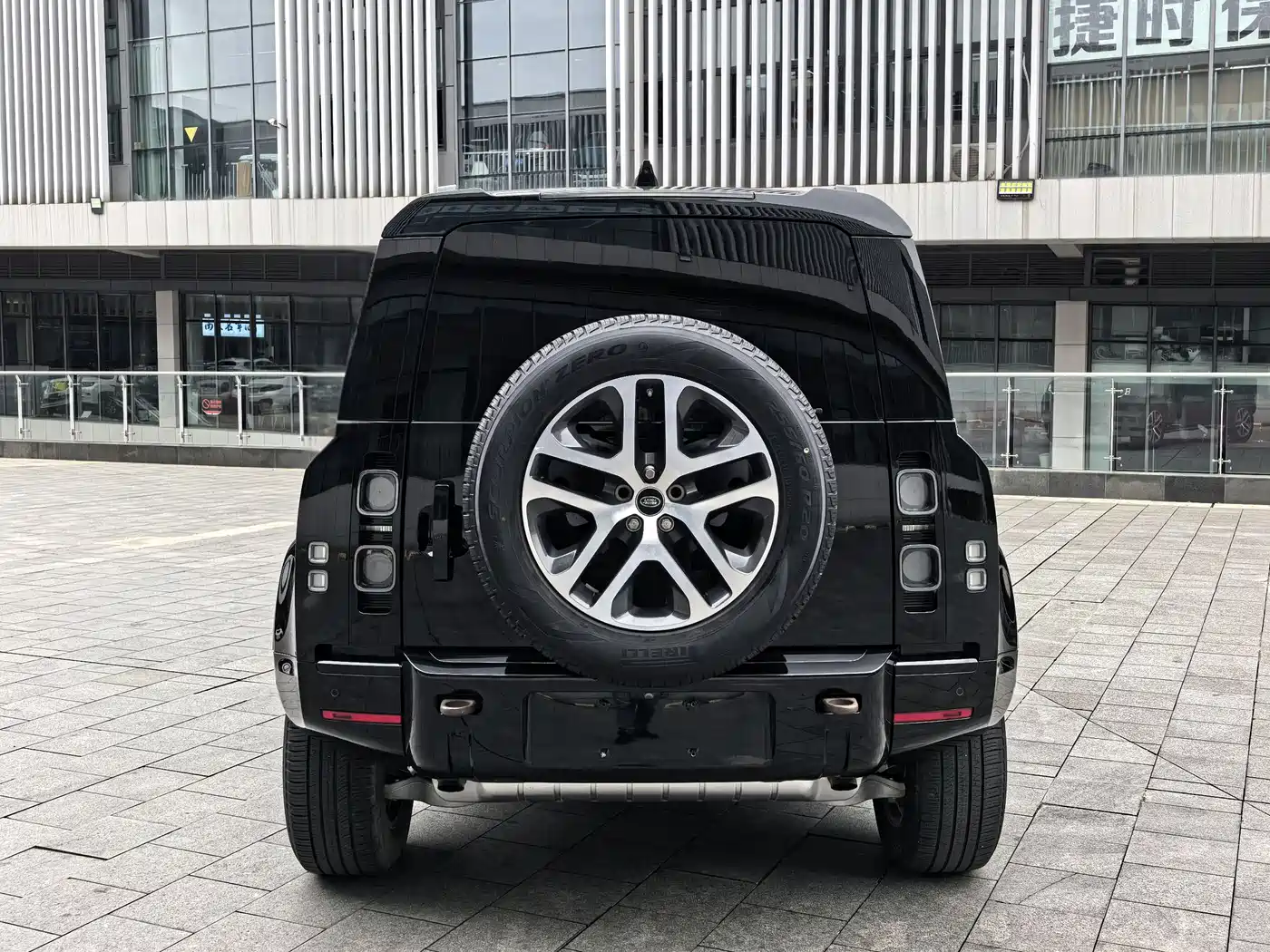 LAND ROVER GUARD