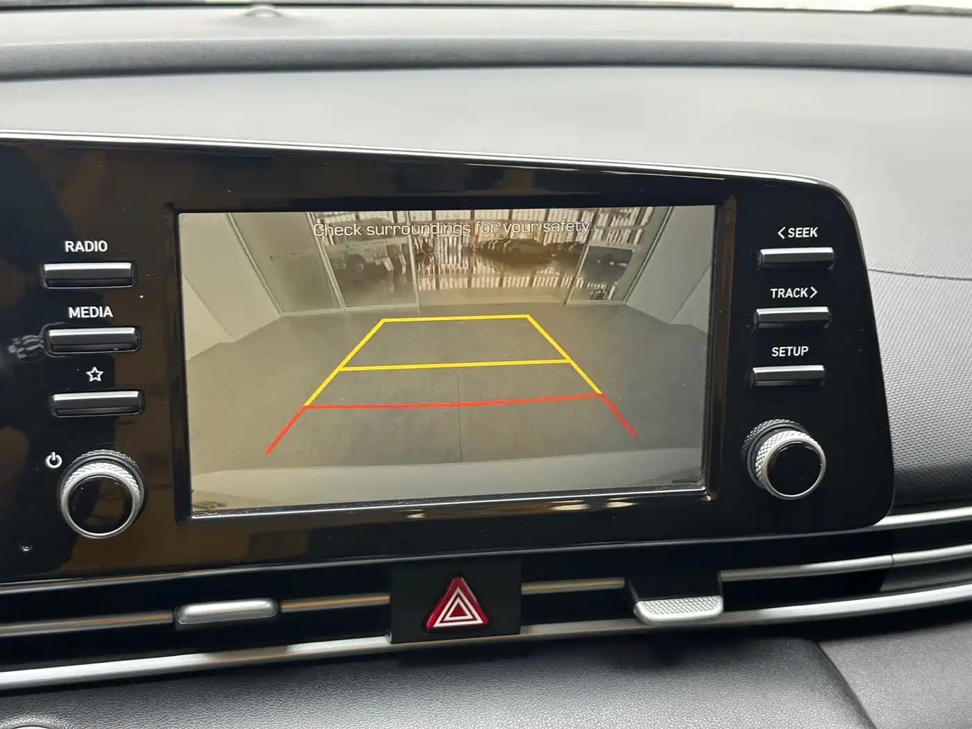 Hyundai Elantra 2023 1.5L CVT GLX Elite Edition фото 12