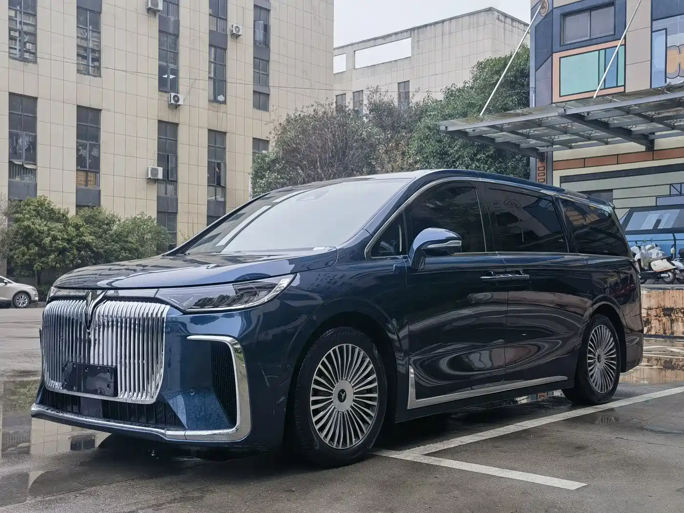 Voyah Auto Voyah Dreamer 2025 PHEV AWD Flagship Kunpeng Edition