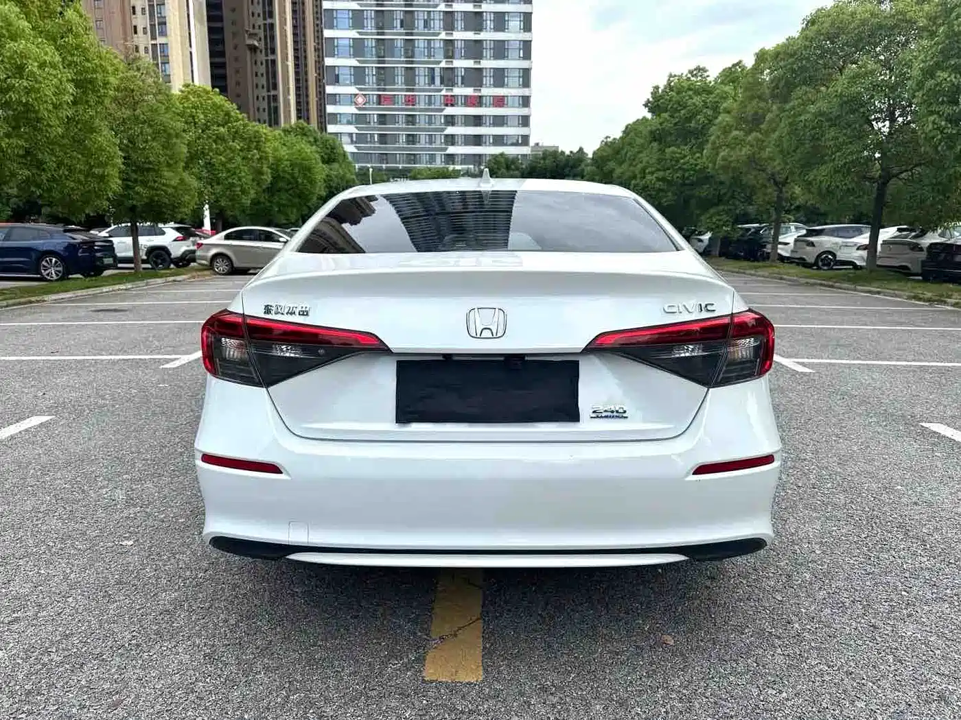 Honda Civic 2023 240TURBO CVT Dynamic Edition фото 9