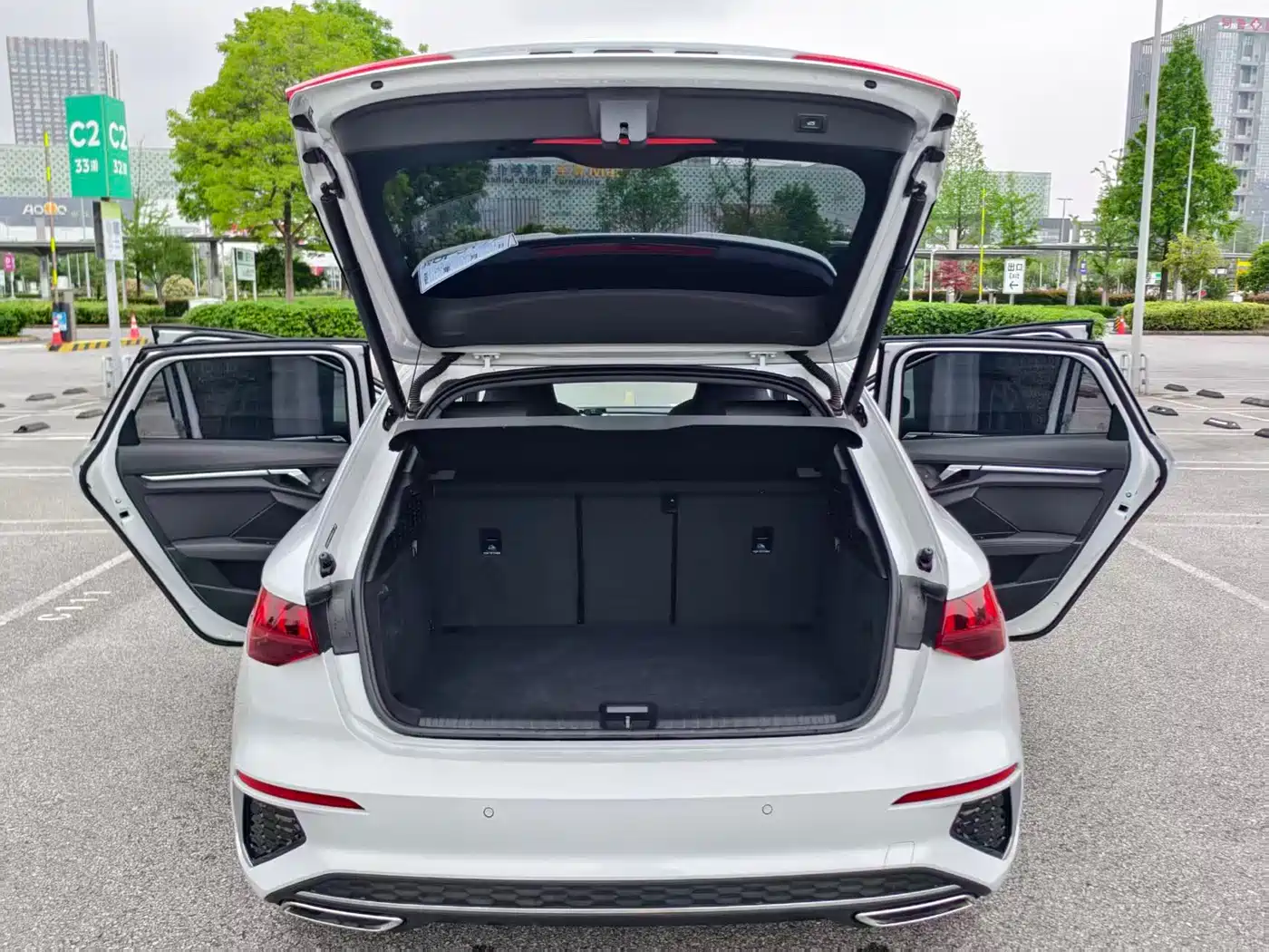 Audi A3 2023 Sportback 35 TFSI Luxury Sport фото 8