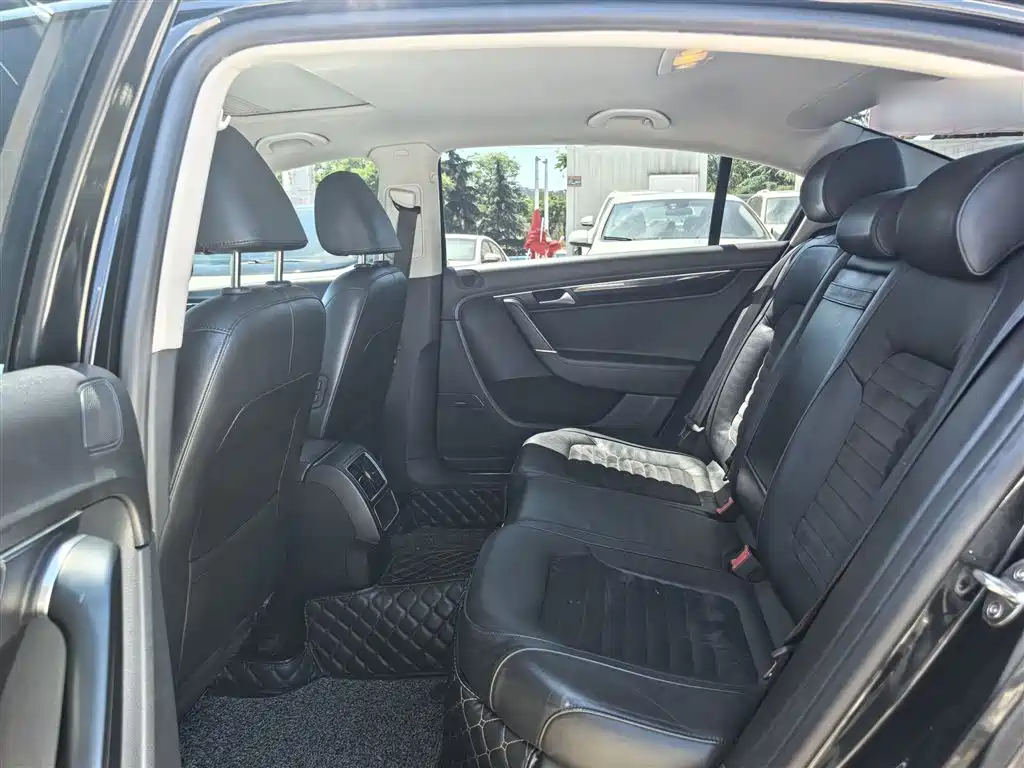 Volkswagen Magotan 2016 2.0TSI Smart Luxury фото 10
