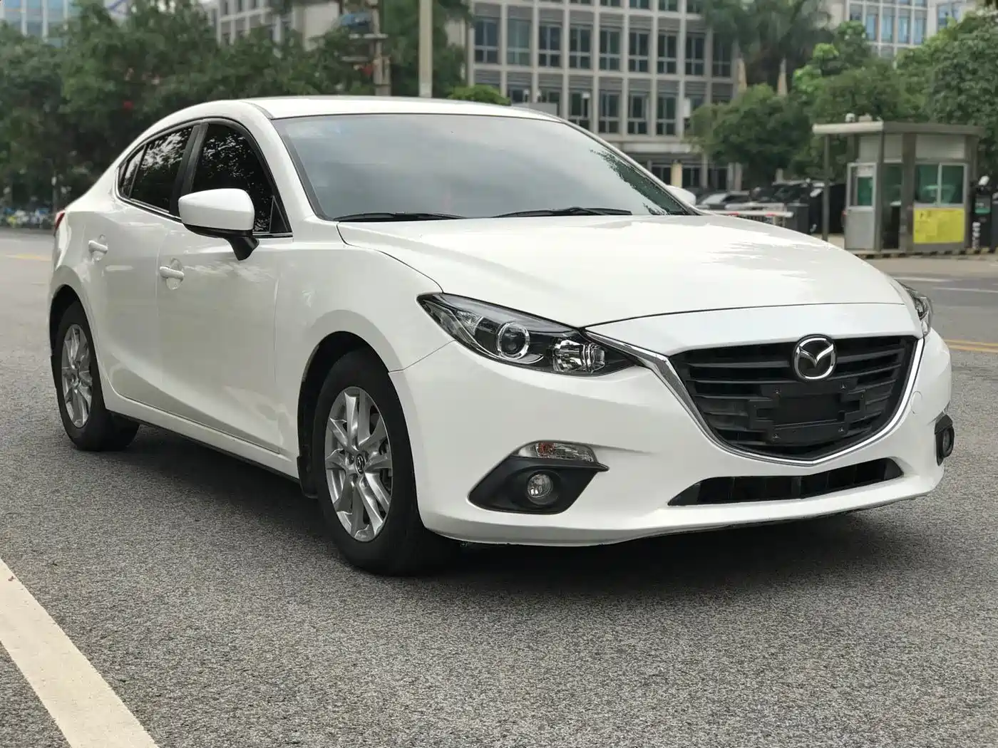 Mazda Mazda3 Axela 2016 Sedan 1.5L Automatic Comfort