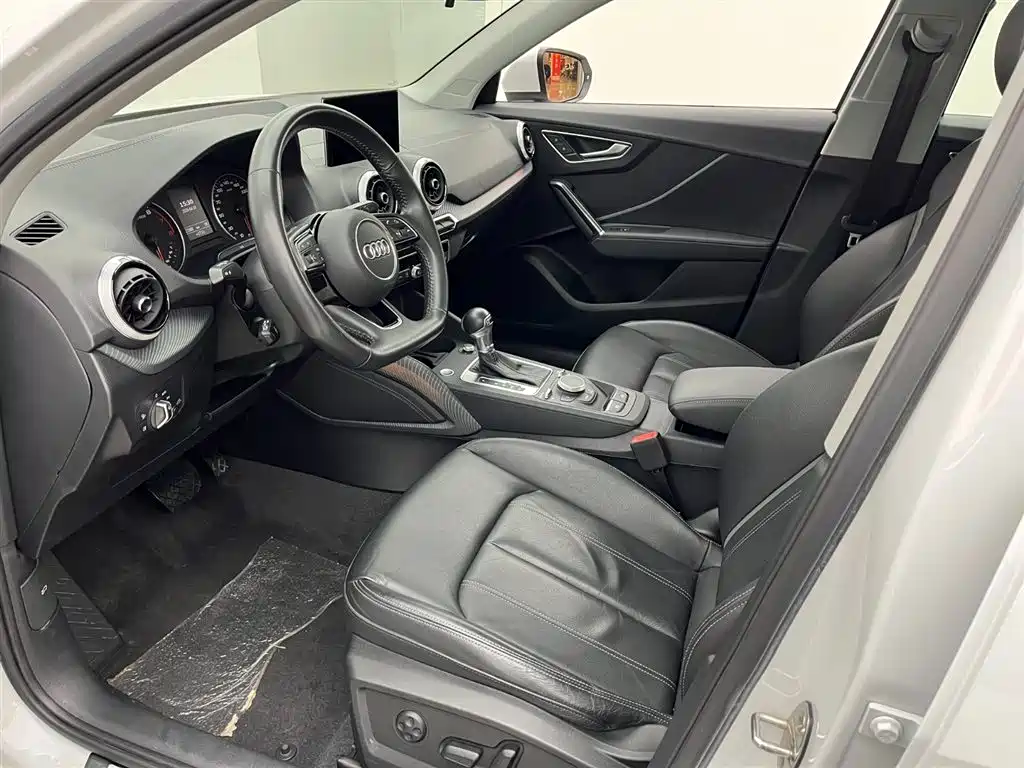 Audi Q2L 2022 35 TFSI Fashion Dynamic фото 6