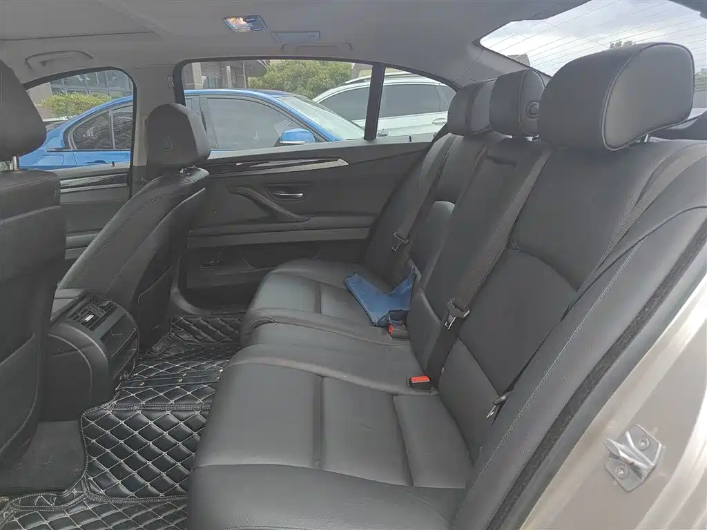 BMW 5 Series 2014 520Li Elegance фото 11
