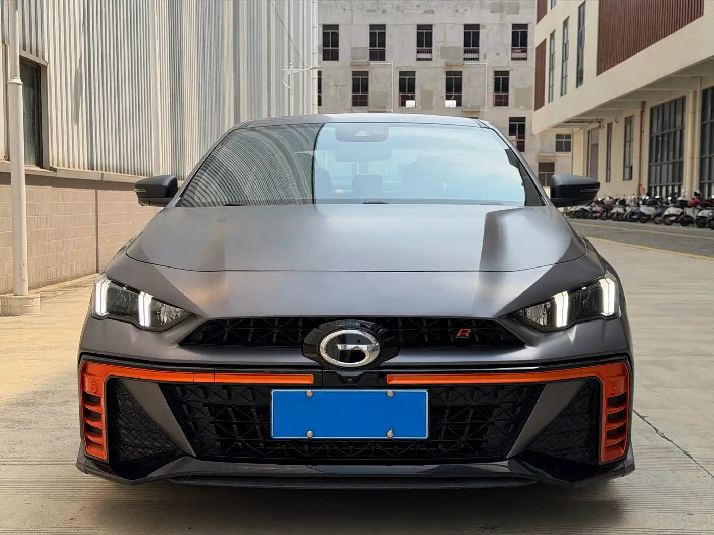 GAC Trumpchi Trumpchi Emkoo 2022 270T DCT J16 R-style Track Edition фото 2