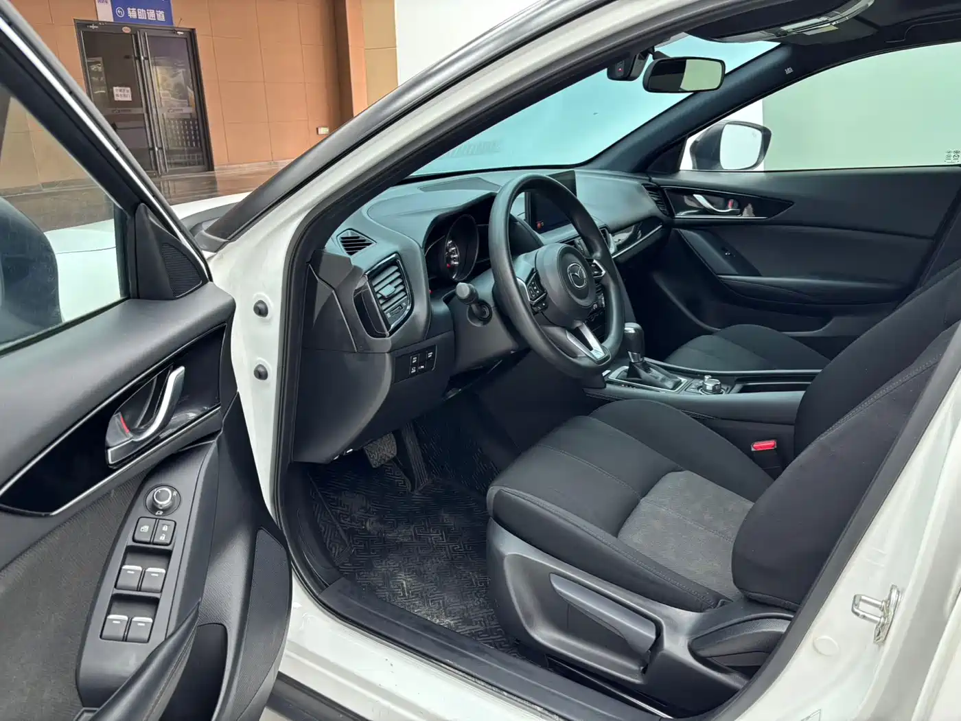 Mazda CX-4 2023 2021 2.0L Auto FWD Skyactiv Explorer Edition