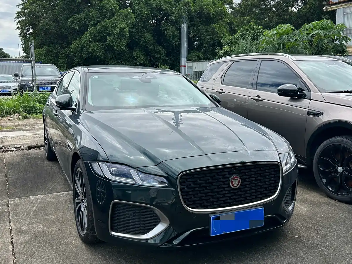 Jaguar XFL 2025 2025 2.0T P250 FWD Luxury Edition