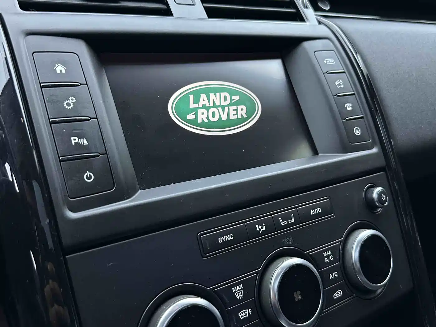 Land Rover Discovery 2017 3.0 SC V6 SE фото 9