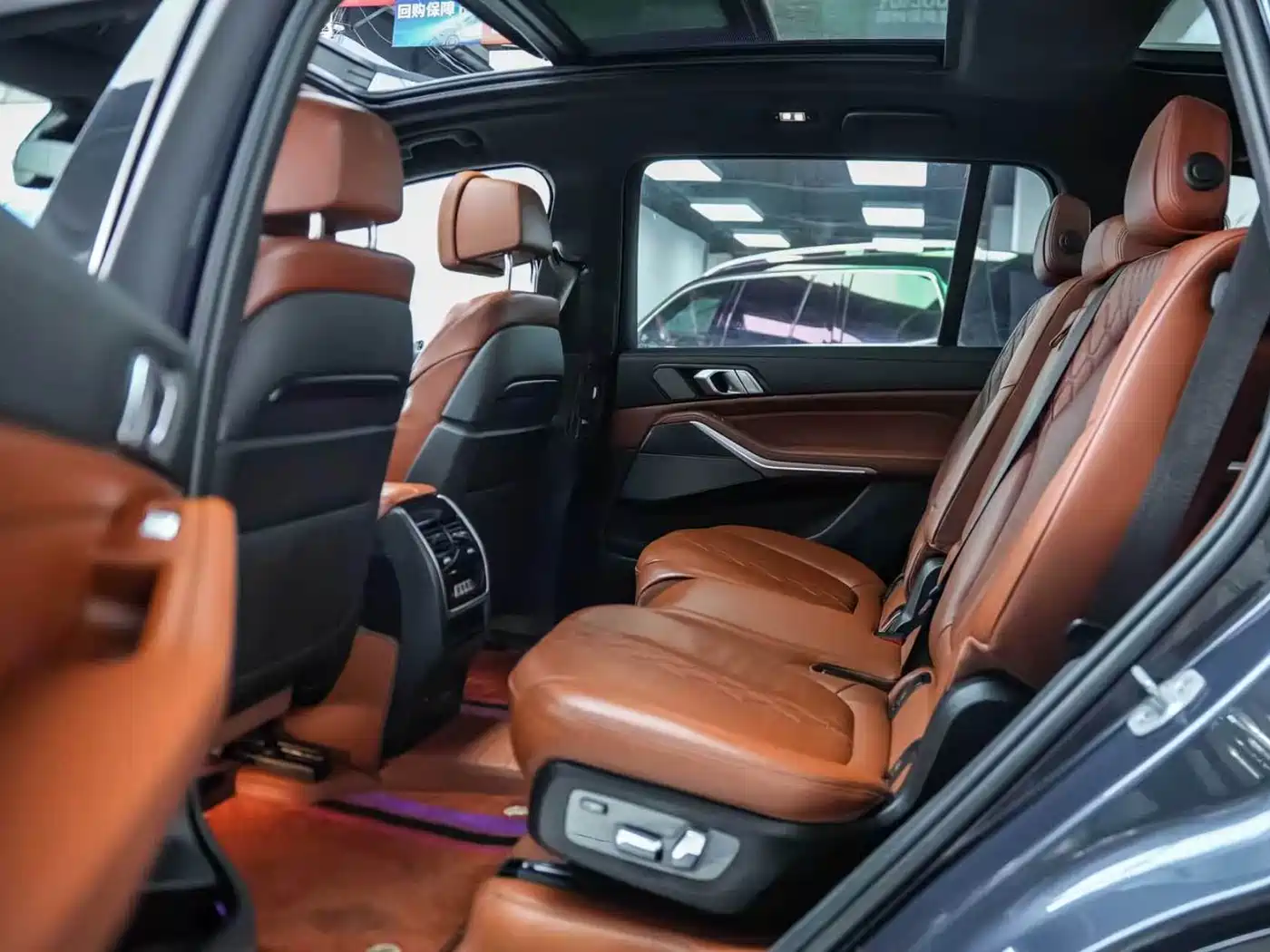 BMW X7 2019 xDrive40i Exclusive M Sport Package фото 5