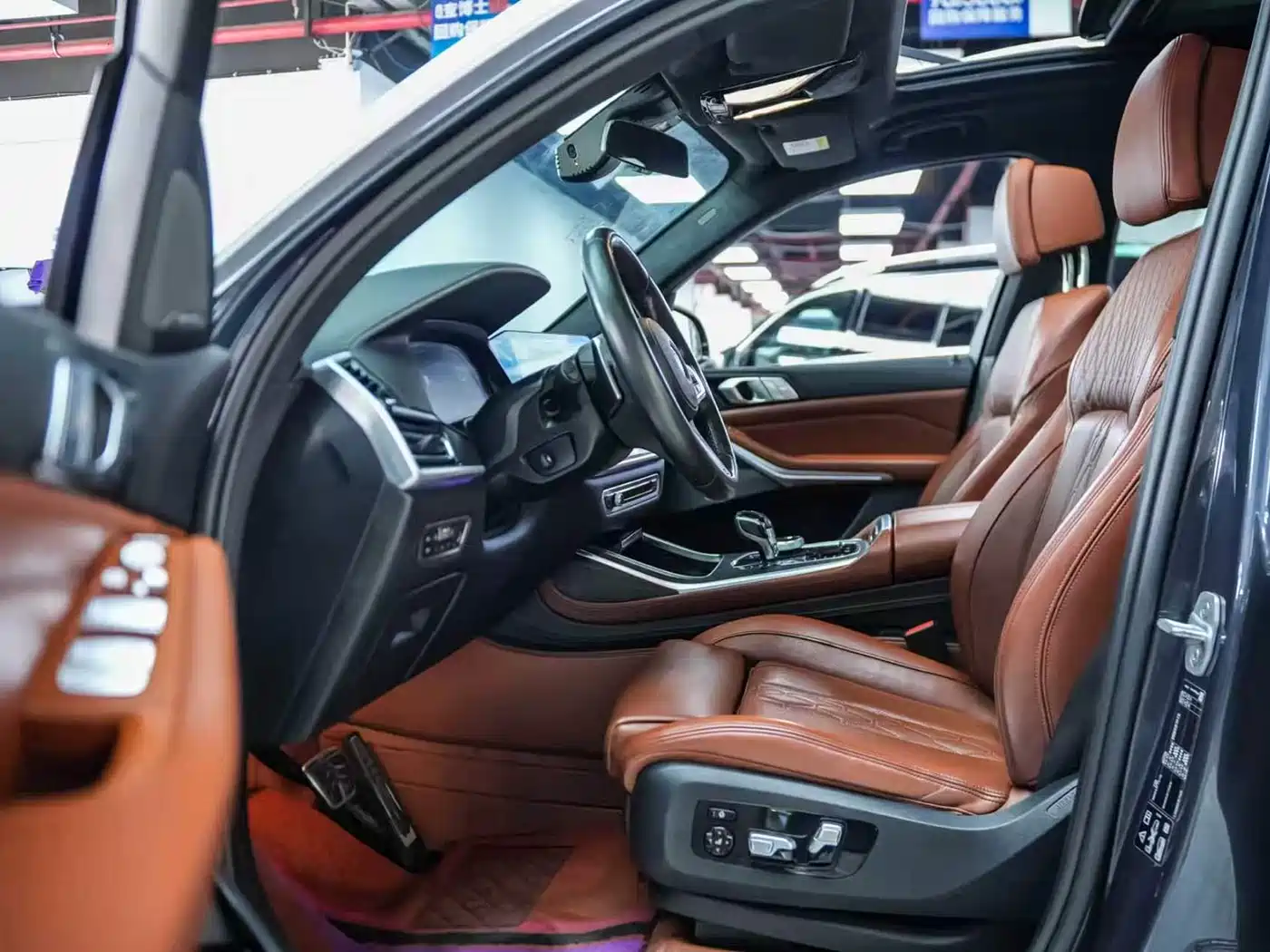 BMW X7 2019 xDrive40i Exclusive M Sport Package фото 9
