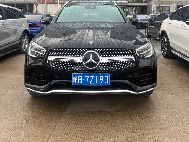MERCEDES-BENZ GLC
