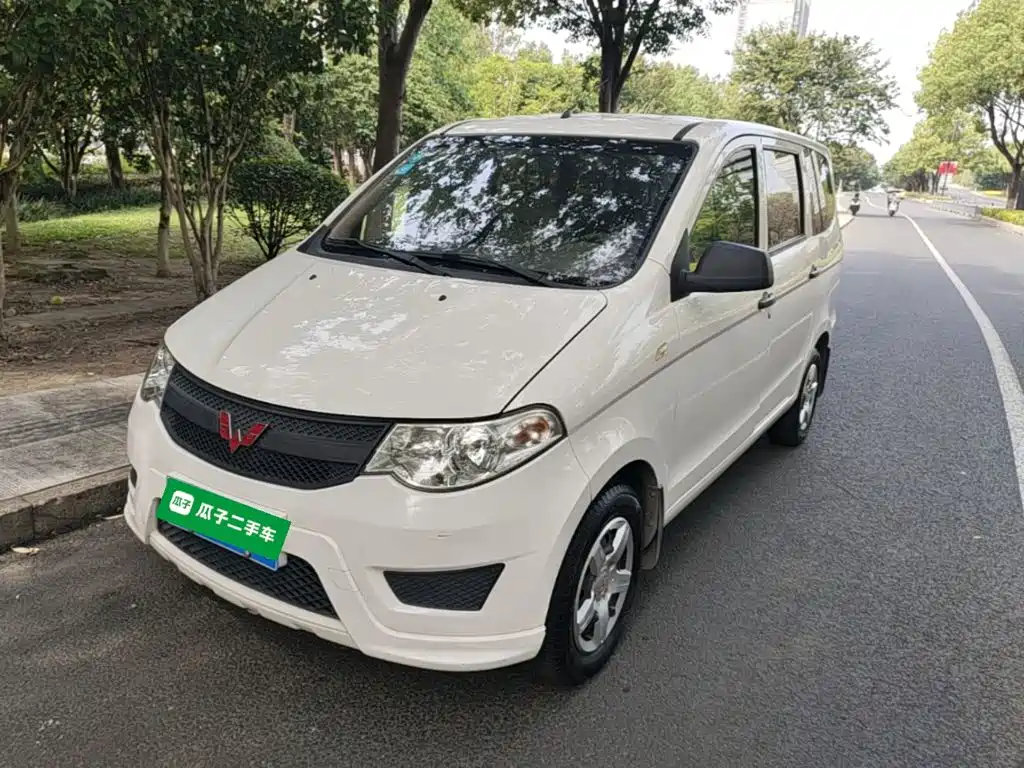 Wuling Motors Wuling Hongguang 2015 — пригон из Китая