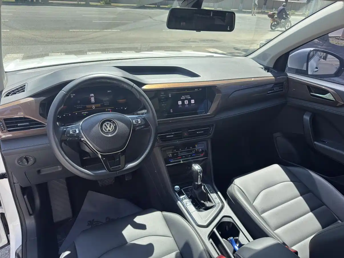 Volkswagen Tharu, миниатюра 10