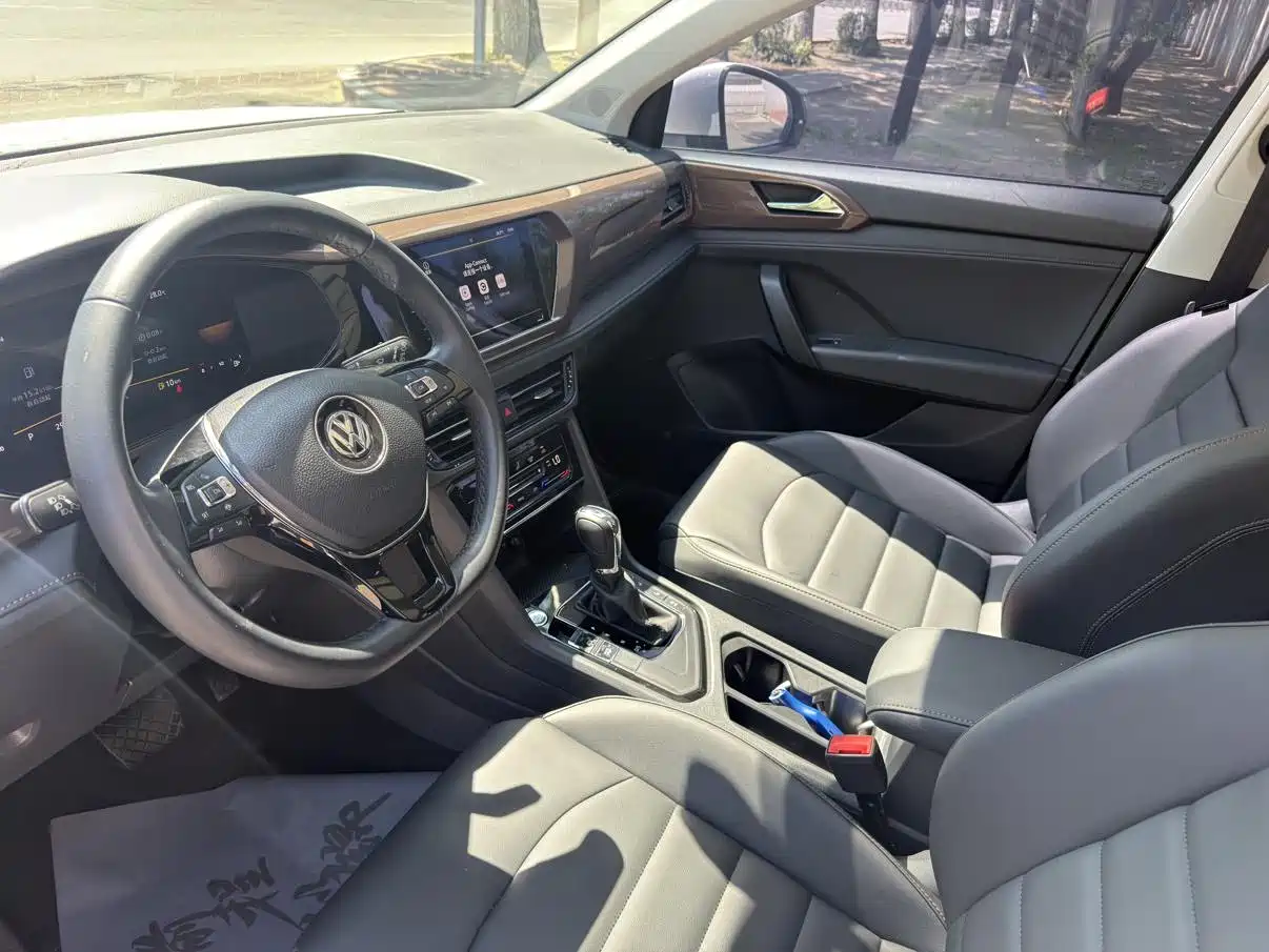 Фото 8 - Volkswagen Tharu