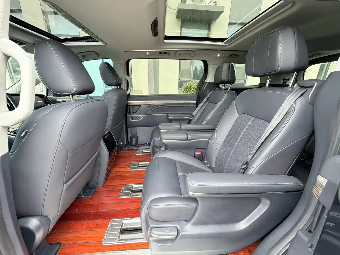 GAC Trumpchi Trumpchi M8 2021 Leading Show Series 390T Ultimate Edition фото 5
