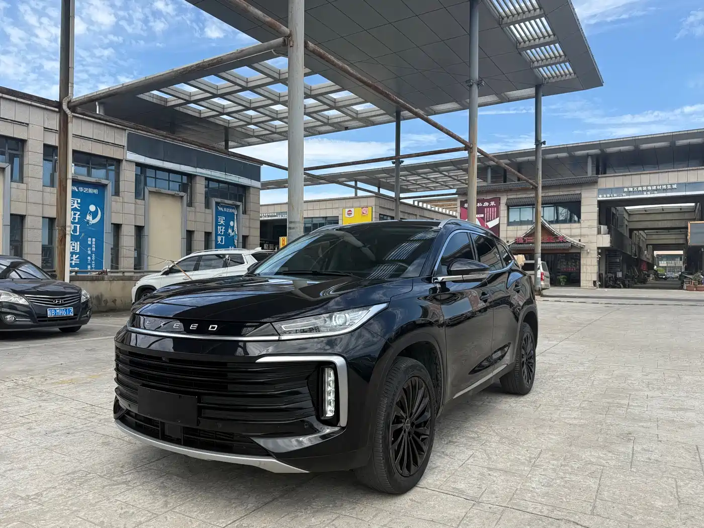 Exeed Lingyun 2021 Model 400T 2WD Starwise PRO Edition