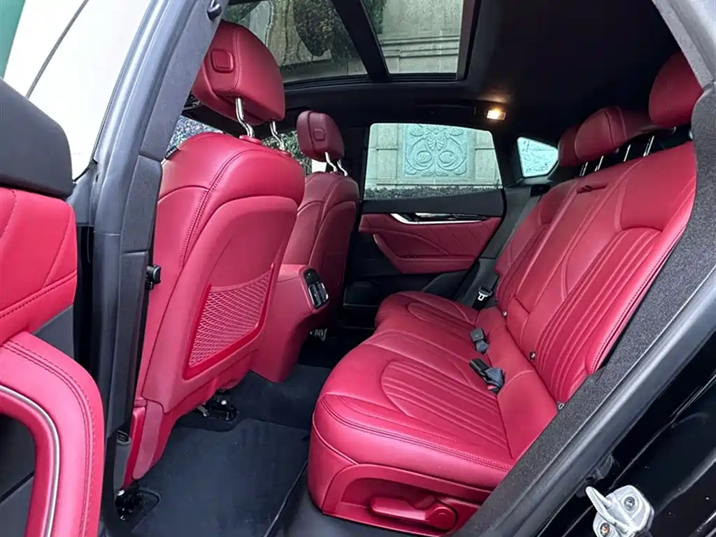 MASERATI LEVANTE