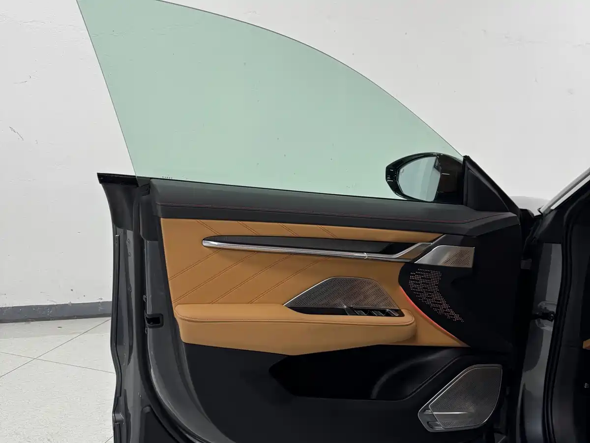 ZEEKR EXTREME KRYPTON 001