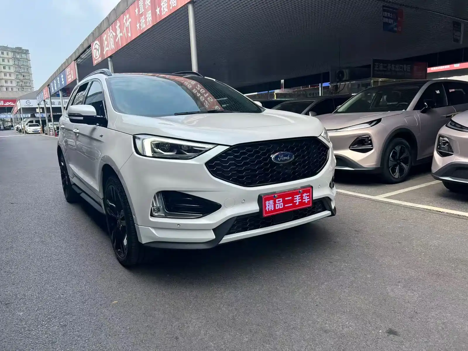 Фото 3 - Ford Edge