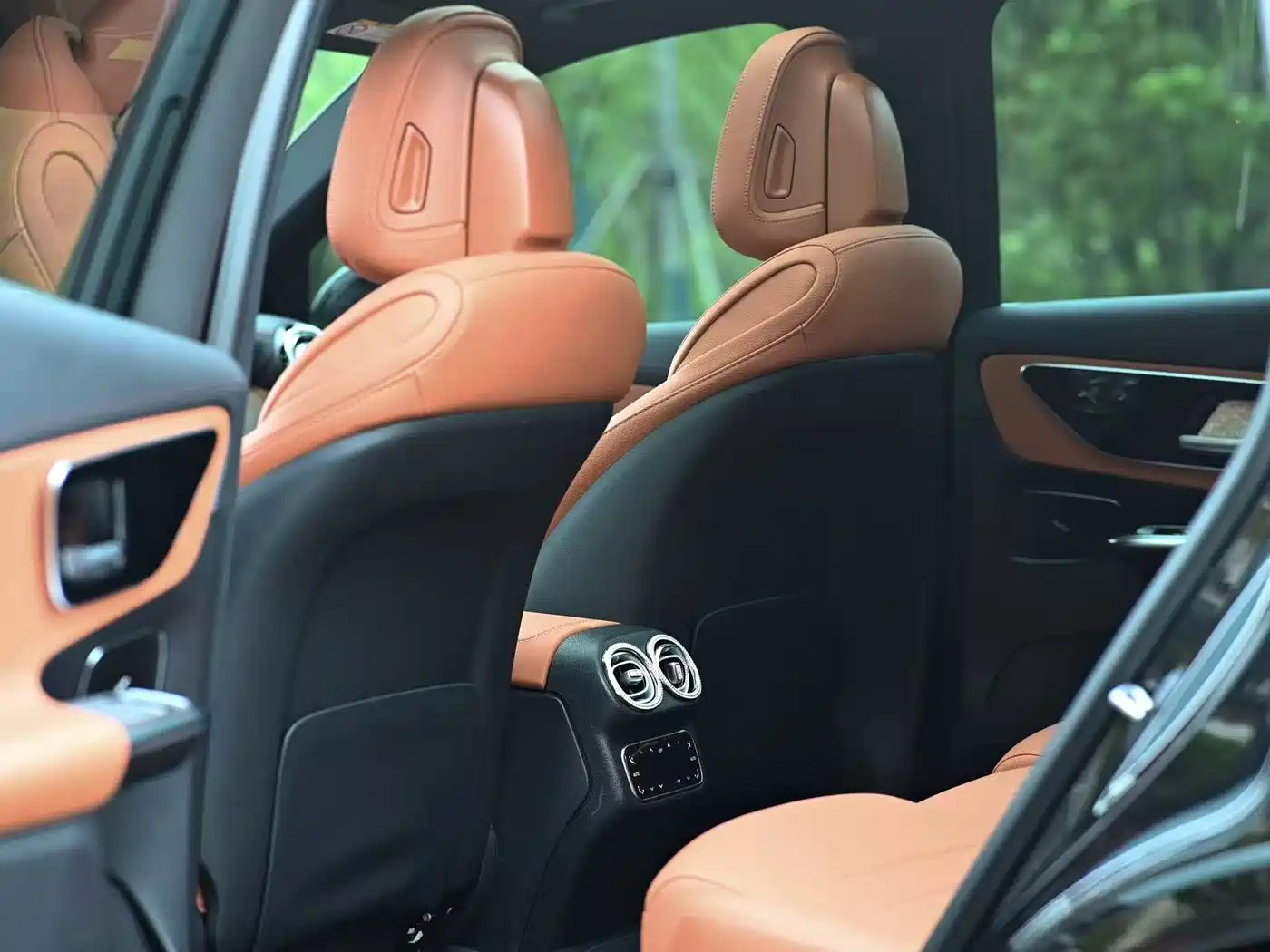 Mercedes-Benz GLC 2025 GLC 300 L 4MATIC Dynamic 5-seater фото 5