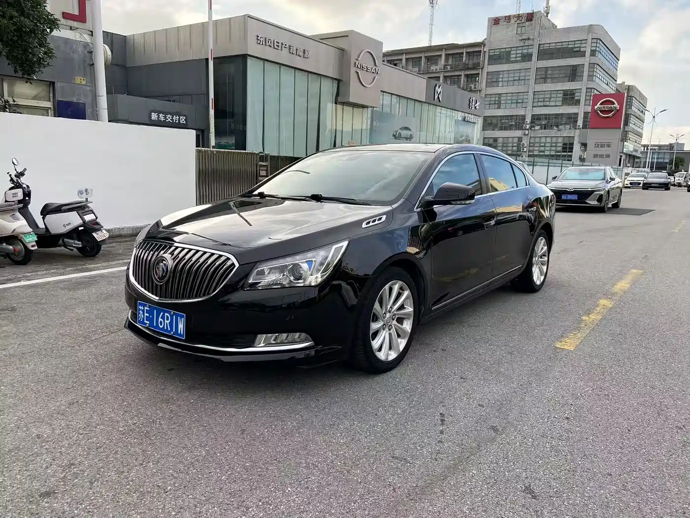 Фото 1 - Buick LaCrosse