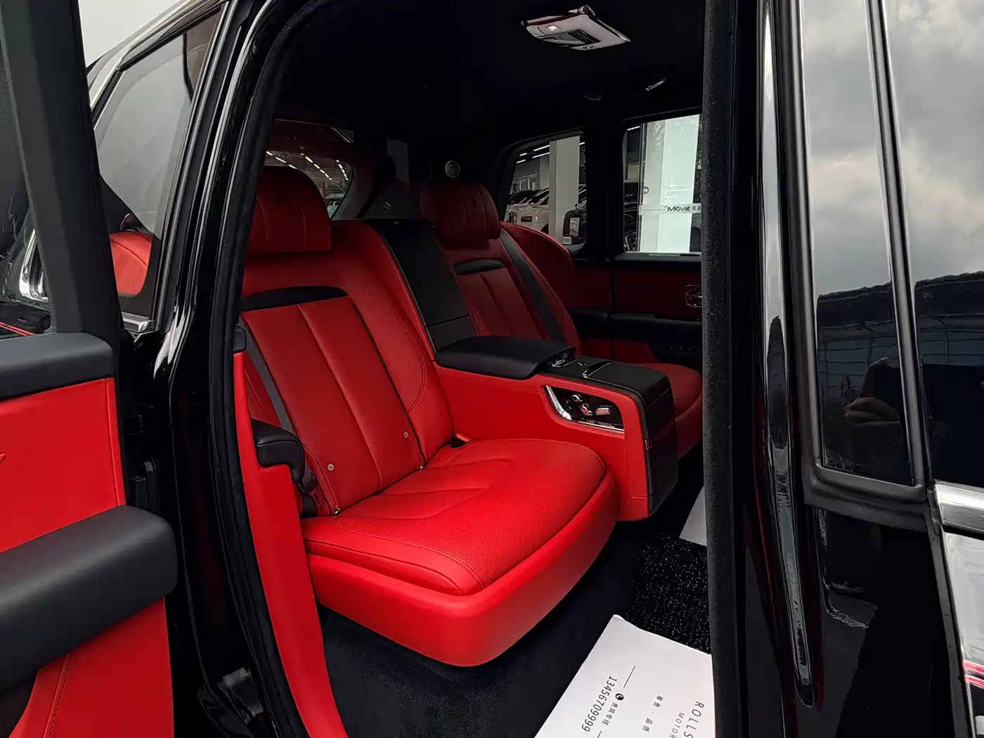 Rolls-Royce Cullinan 2024 2024 4-Seater