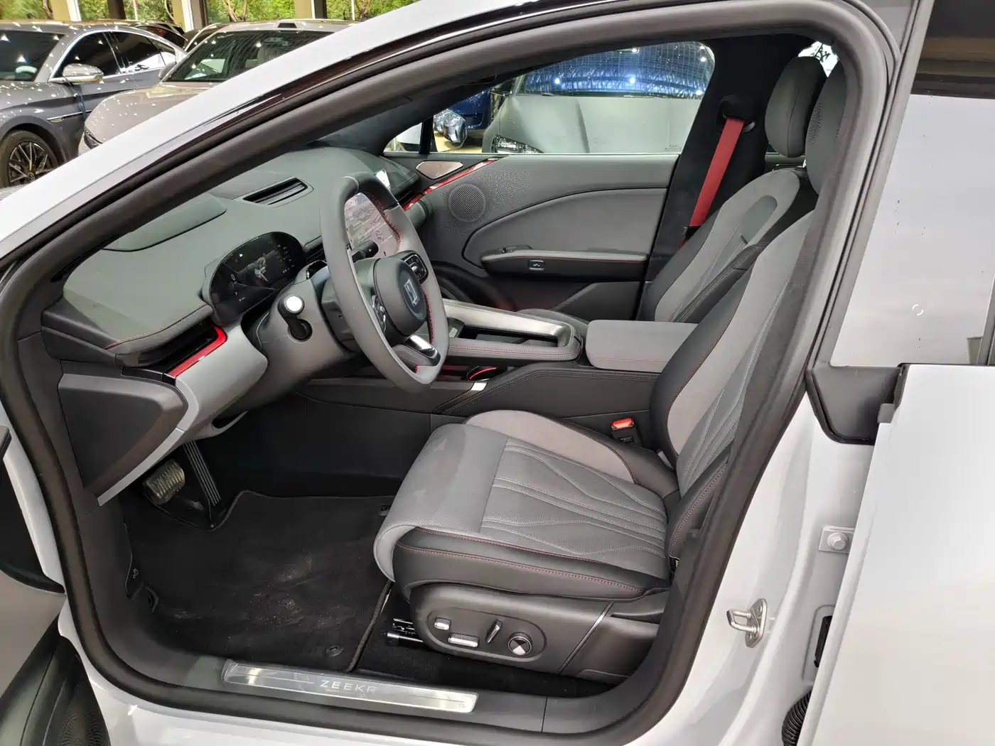 ZEEKR EXTREME KRYPTON 007GT