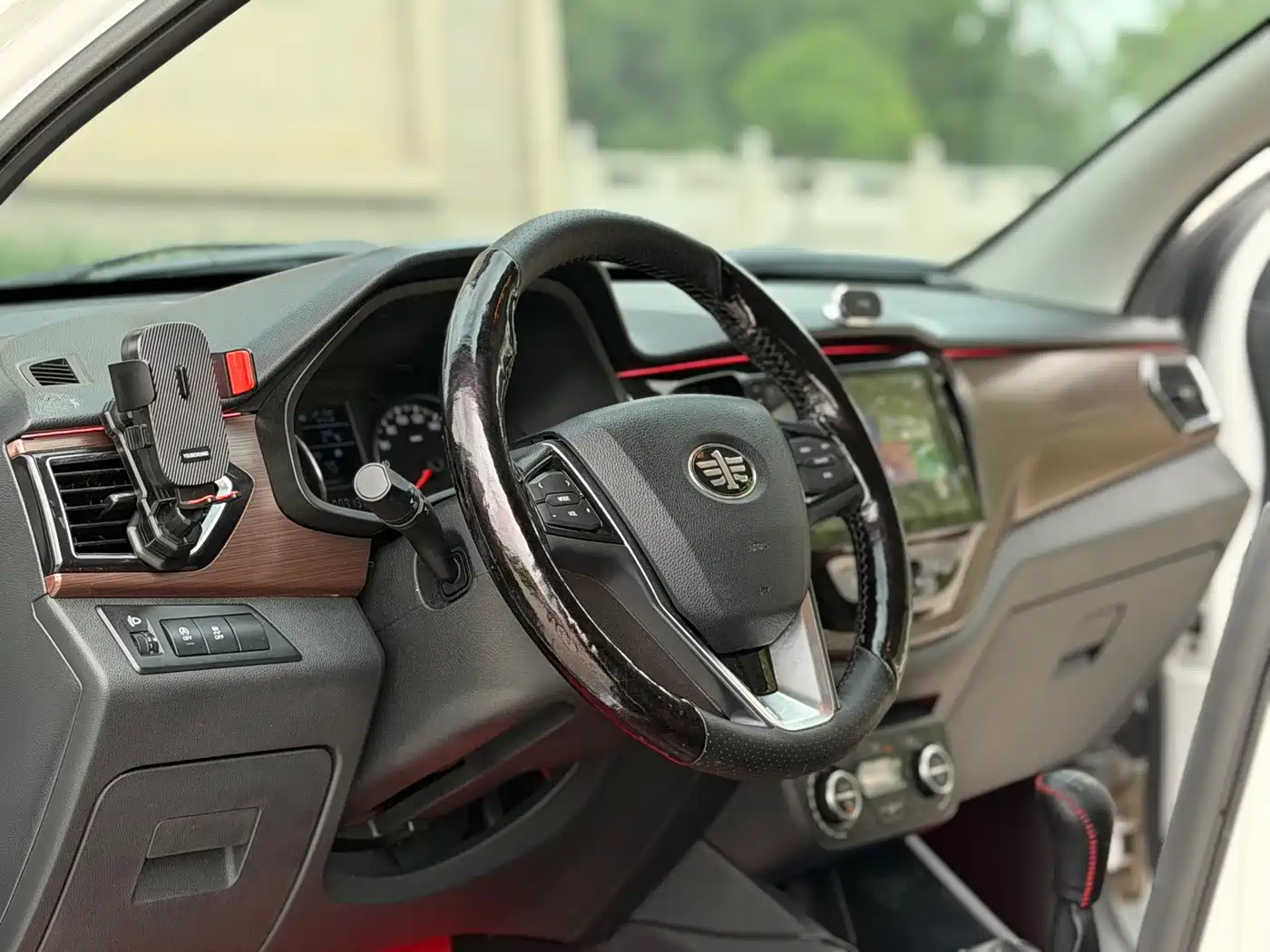 FAW Senya R7 2019 2018 R7C 1.6L Manual Luxury
