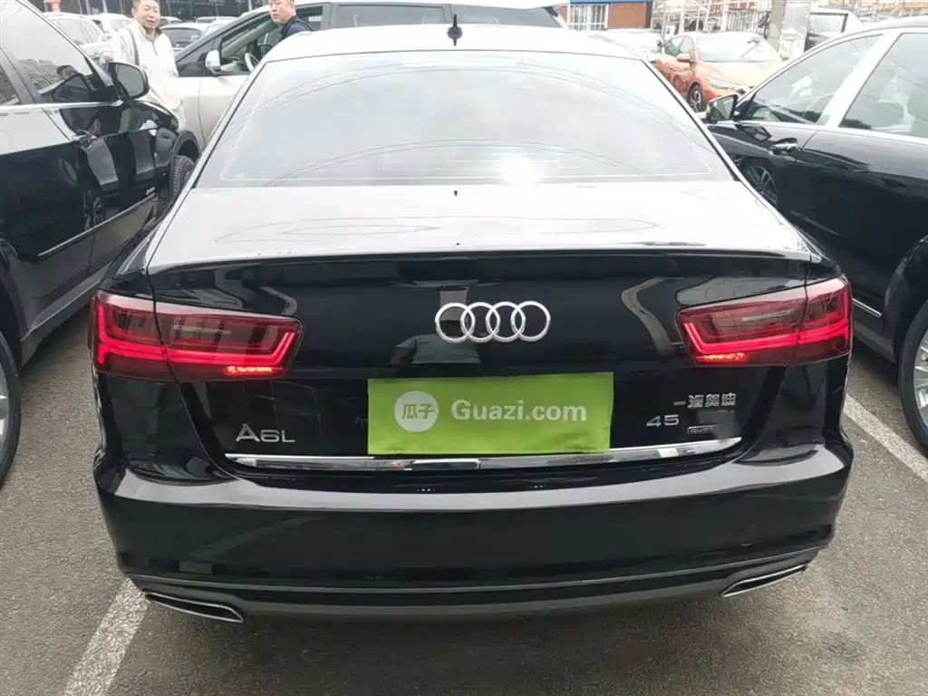 Audi A6L 2018 30th Anniversary 45 TFSI quattro Sport фото 6