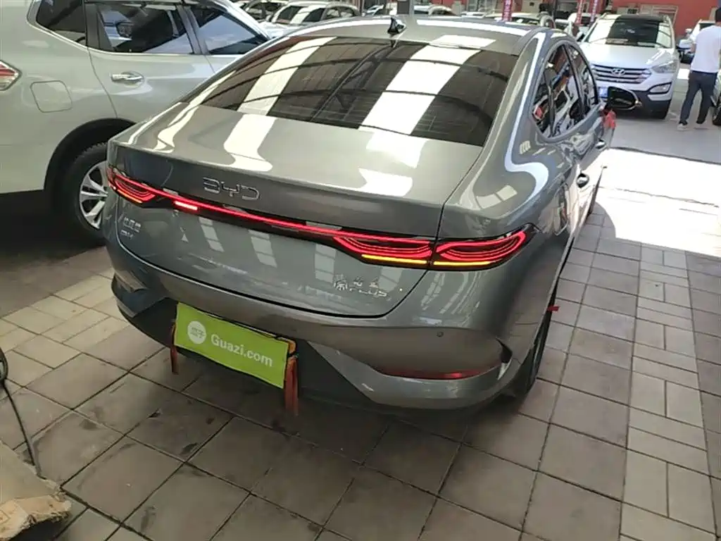 BYD Qin PLUS 2025 DM-i Smart Drive 55KM Leader фото 7