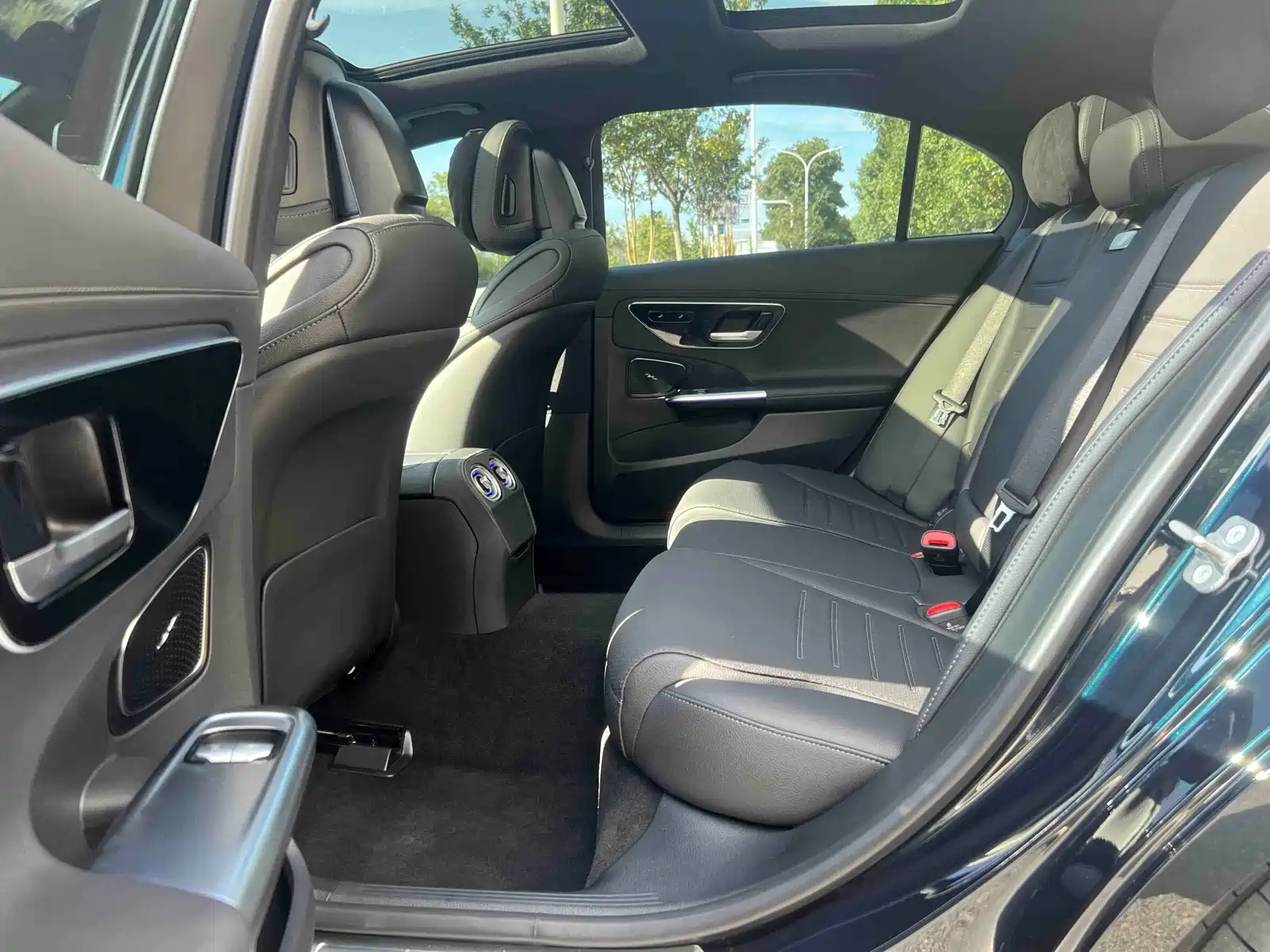 Фото 6 - Mercedes-Benz C-Class