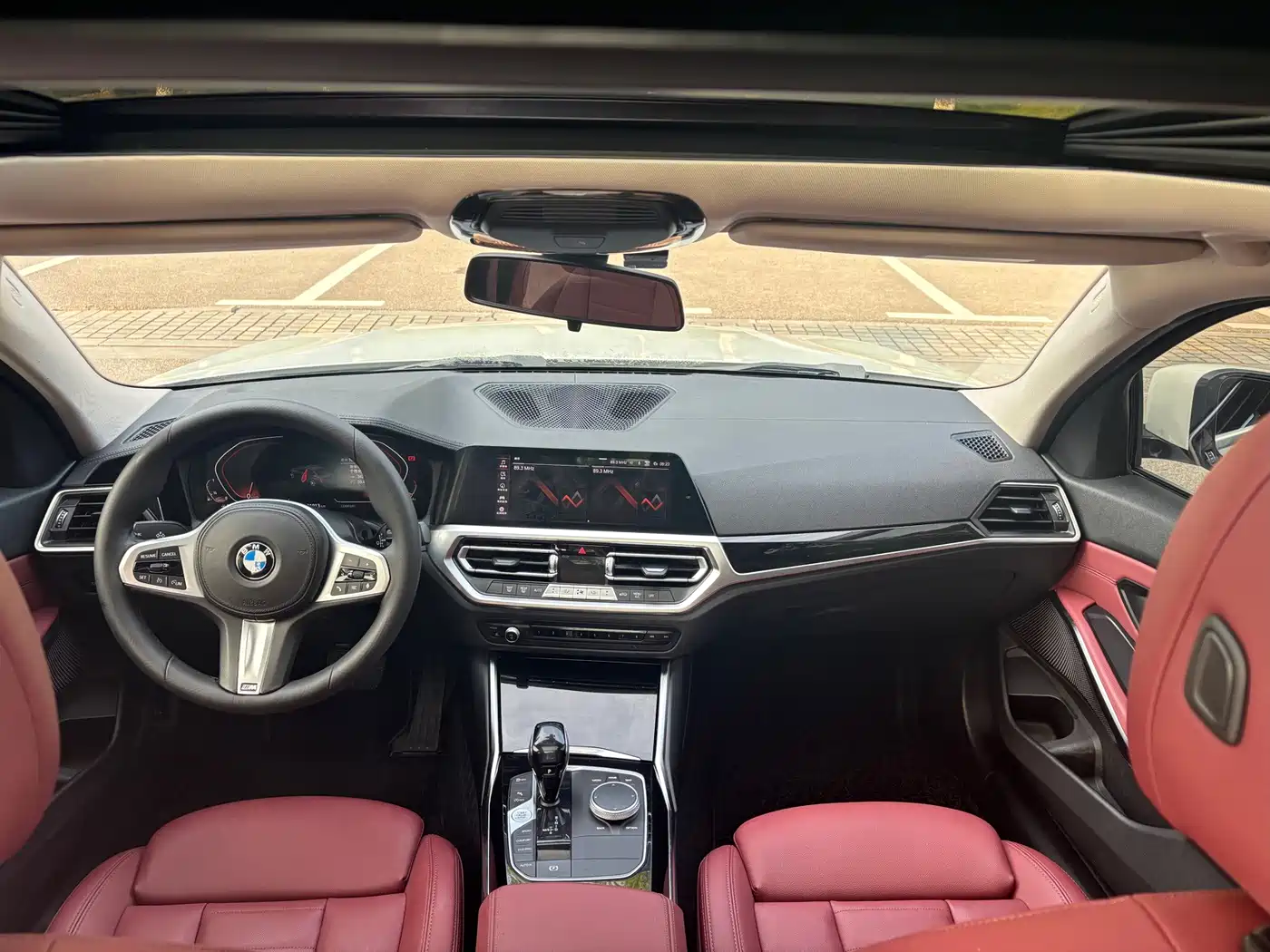 Photo 6 - BMW 3 Series
