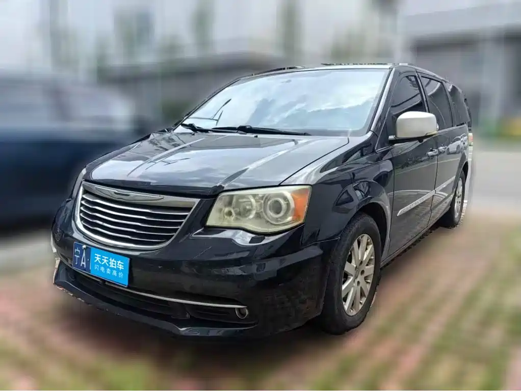 Chrysler Grand Voyager (Import) 2014 2013 3.6L Luxury Edition