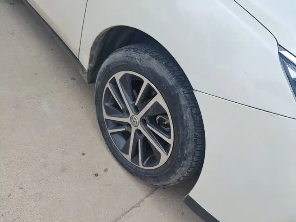 Venucia D60 2019 2019 1.6L XL CVT Smart Connect Elite Edition