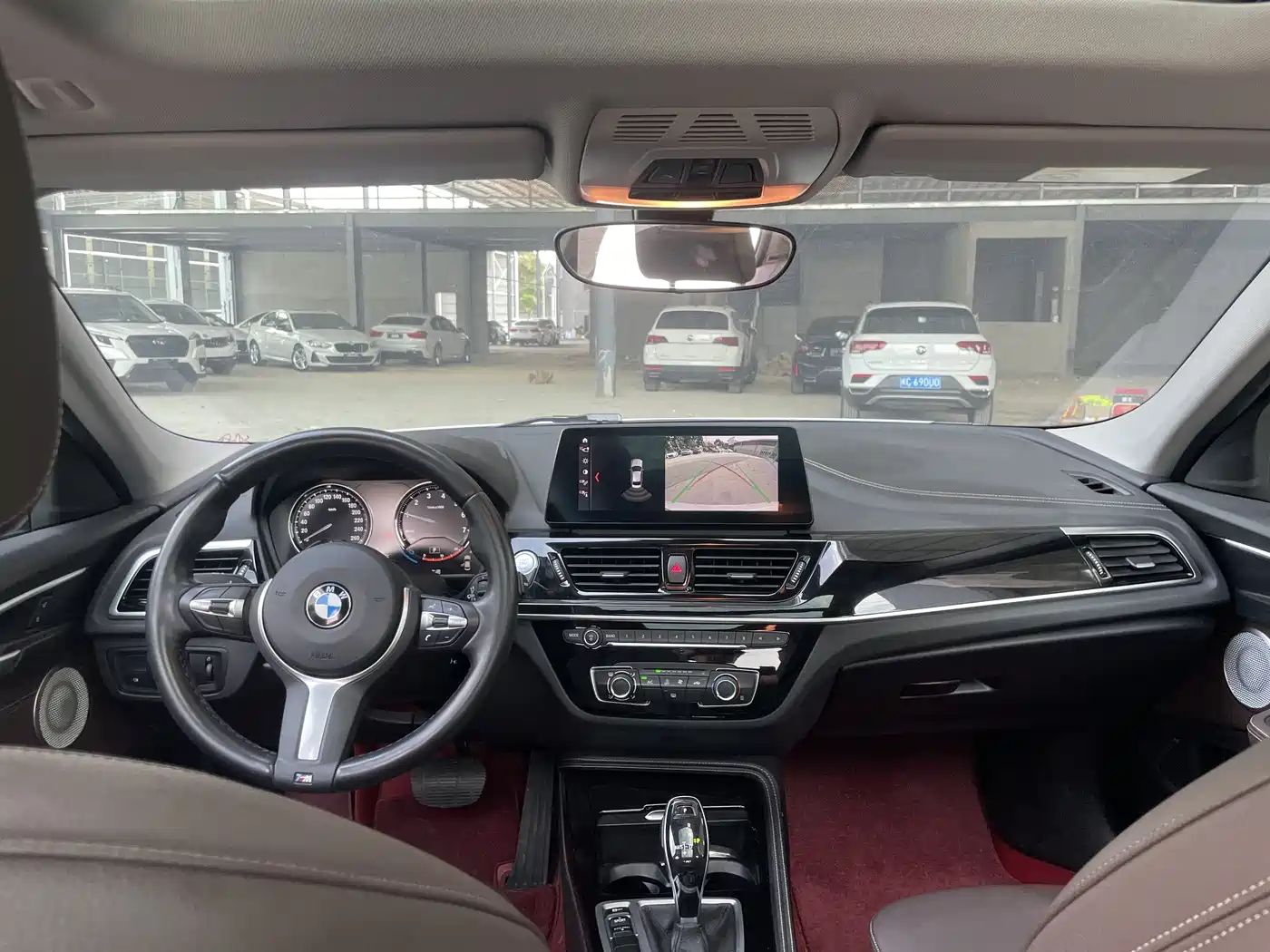 BMW 1 Series 2022 120i M Sport Shadow Edition фото 19